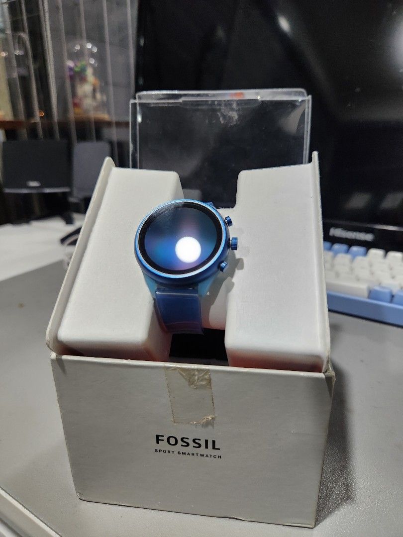 Fossil smart shop sports watch