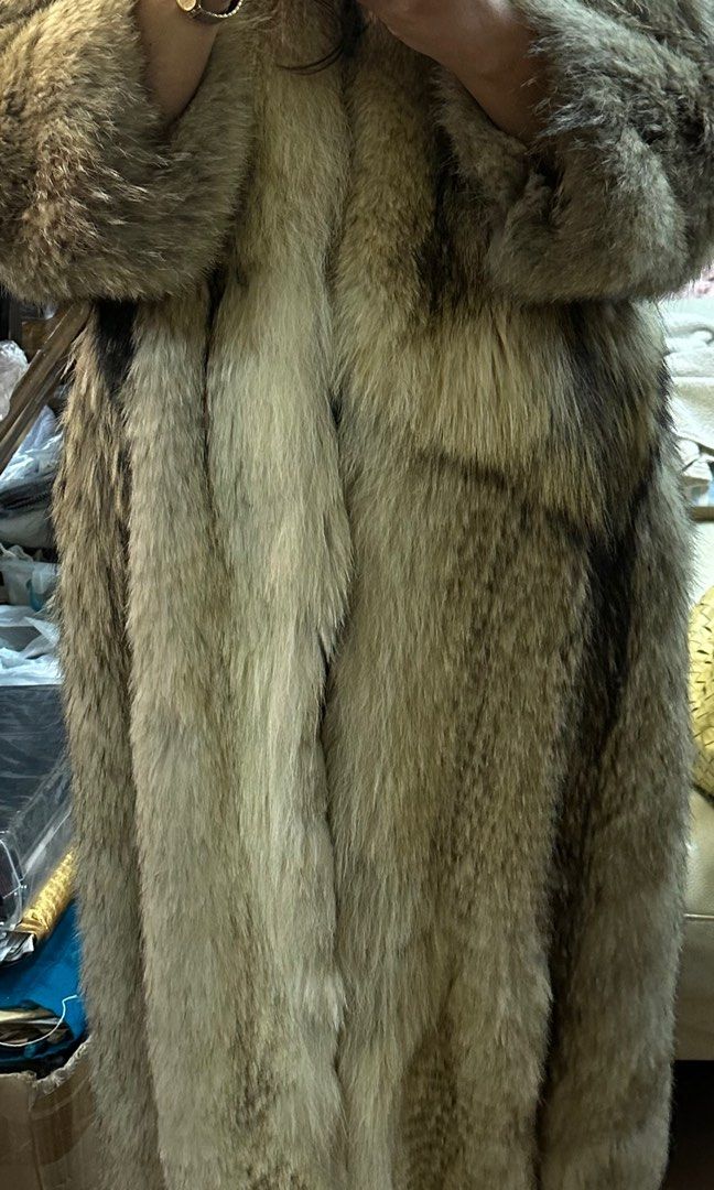 Fur jacket vintage never worn Carousell