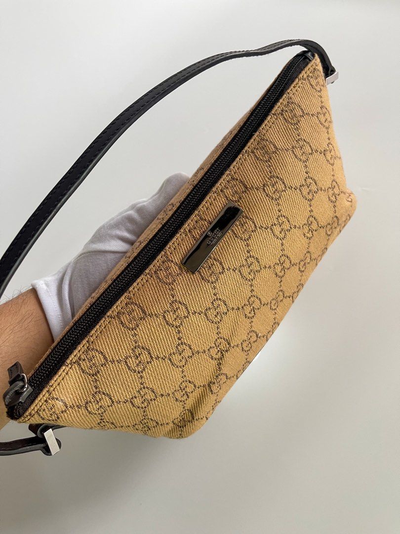 Gucci Canvas Boat Baguette (Category: Luxury Bags & Wallets) located in Bacolor. Submitted by getluxeph (Listing ID 1265701900, Image 2). Description: Guaranteed Authentic Rank SA (No Flaws) Like new 13,000 Please manage your expectations as you are buying used/pre-loved items. All sales are final..