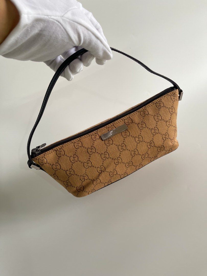 Gucci Canvas Boat Baguette (Category: Luxury Bags & Wallets) located in Bacolor. Submitted by getluxeph (Listing ID 1265701900, Image 1). Description: Guaranteed Authentic Rank SA (No Flaws) Like new 13,000 Please manage your expectations as you are buying used/pre-loved items. All sales are final..