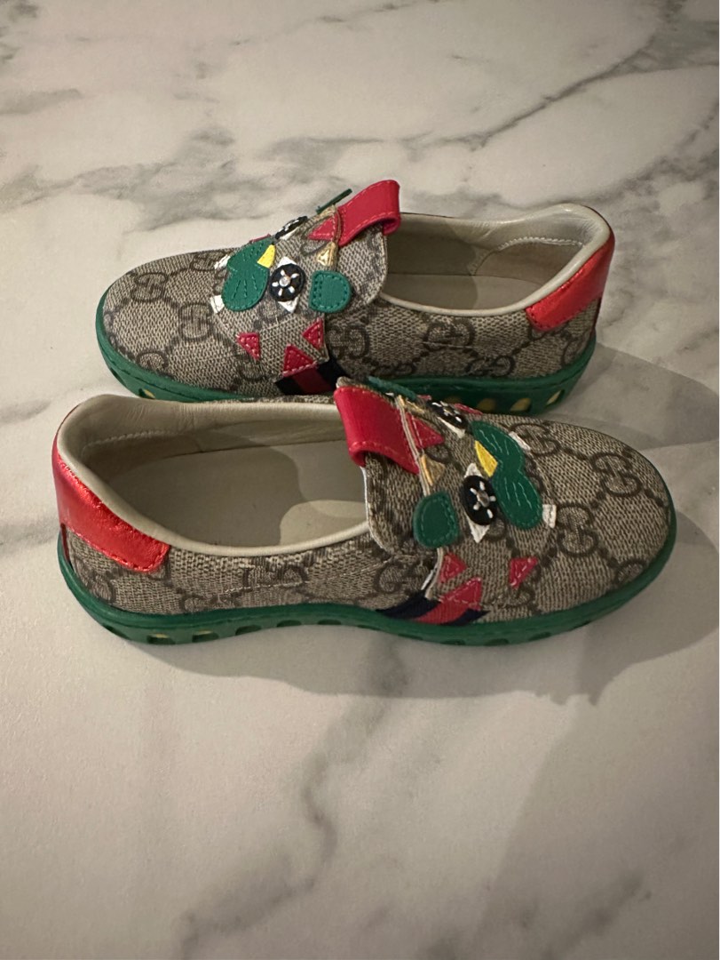 Gg footwear shop