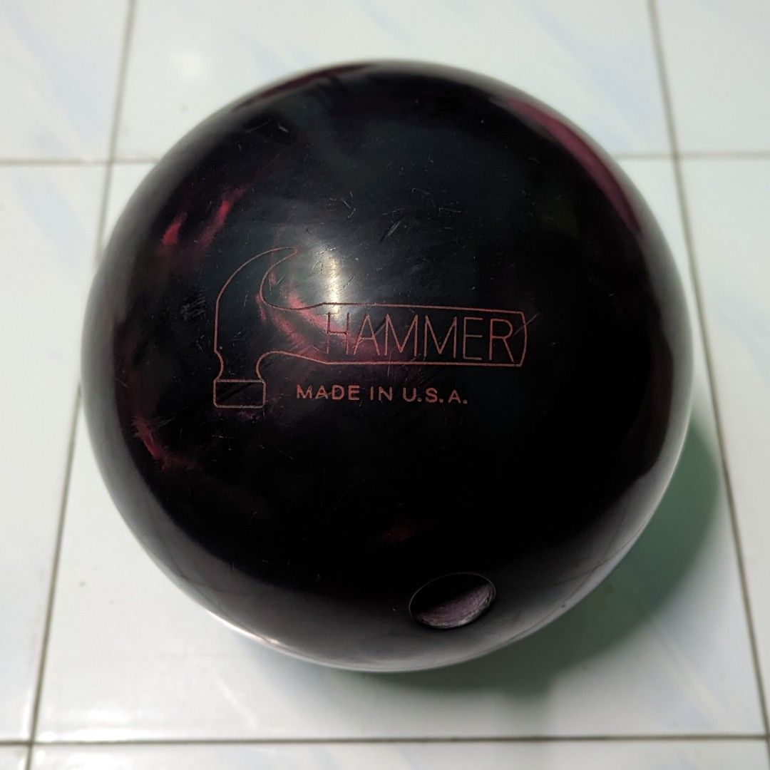 Hammer Black Widow Legend Bowling Ball, Sports Equipment, Sports