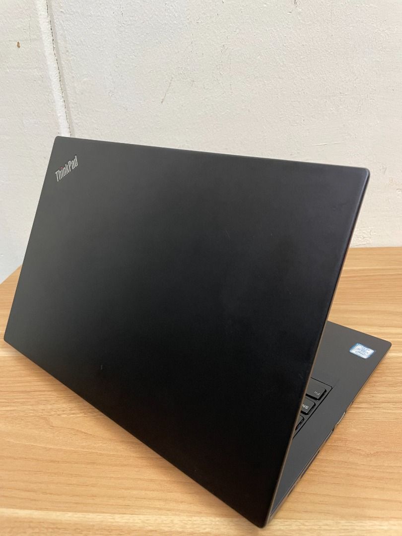 Intel i7 12.5” LightWeigh ( 1.13 kg ) | Lenovo ThinkPad X280