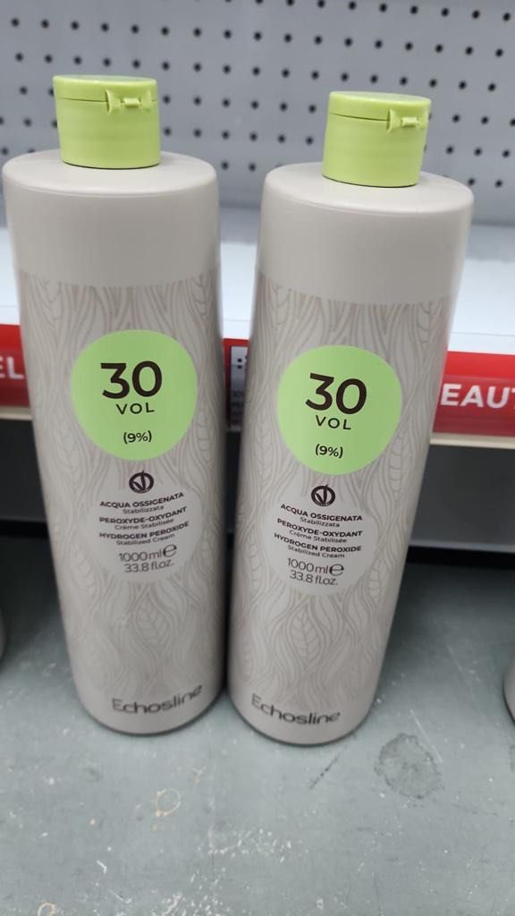(Echoes )peroxide/developer (Category: Hair) located in Singapore. Submitted by kokokoro (Listing ID 1123506687, Image 3). Description: Echoes brand expiry on 2026 is 1000 ml• Peroxide developer all percent available 3%/6%/9%/12 % same category : vol.10/20/30/40 percent is a new lasting for 3 years can used from the product since indicated until 3 years expiration From made in Italy if you interested just sms me 98997096/84974521.
