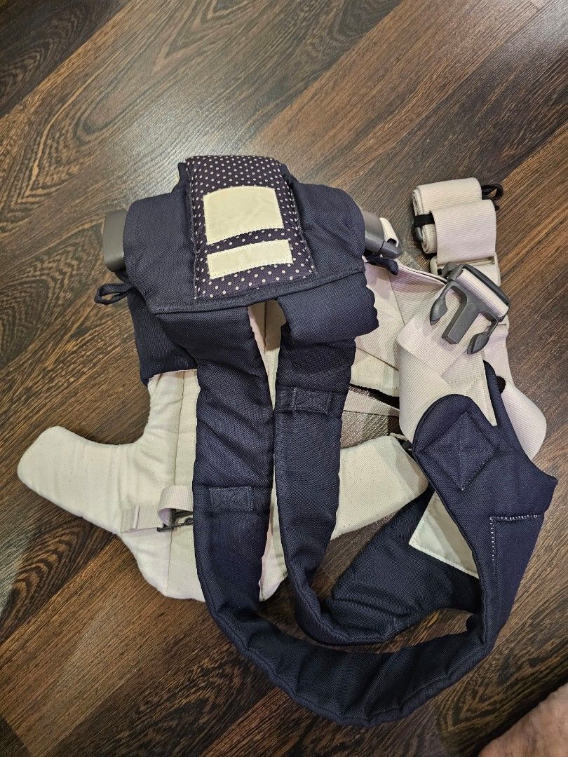 Inglesina front hotsell baby carrier