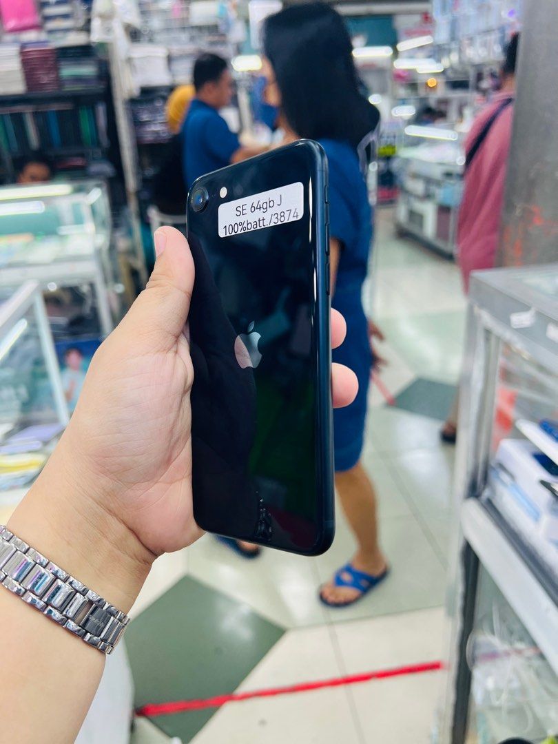 Iphone SE 2022 3rd Gen (Category: iPhone SE Series) located in San Juan City. Submitted by javedsgadgetshop (Listing ID 1265545707, Image 2). Description: OPEN FOR INSTALLMENT VIA CREDIT CARD/GGIVES & SWAP/TRADE-IN! WE BUY AND SELL ( ANYKINDS OF UNIT BINIBILI PO NAMIN)! PTPA : Padelete po f bawal Read ❗️Onhand ‼️ Iphone SE 2022 •64gb •NTC Variant •100% batt health •Globelocked •95% Smoothness •No hidden issue | No Repaired •100% Authentic | Not R