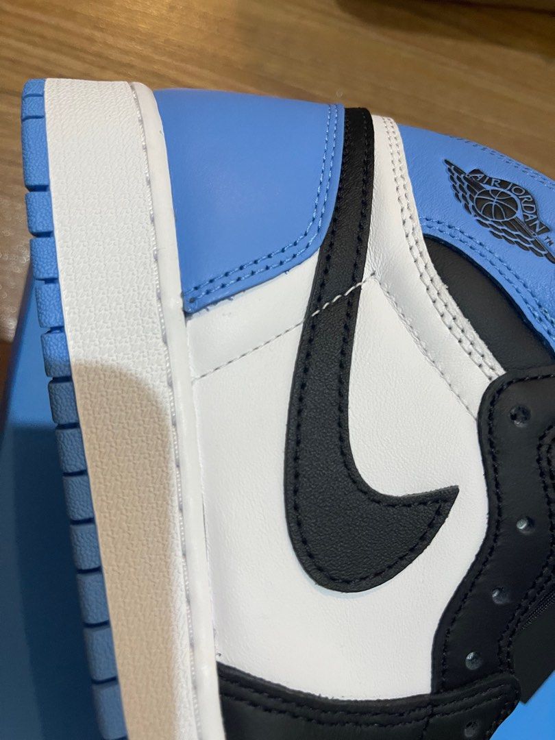 jordan 1 high UNC toe (7 & 10) (Category: Sneakers) located in Quezon City. Submitted by d.drifter (Listing ID 1265718477, Image 2). Description: sz 7y and size 10 available 7.5k brandnew meetup / pickup from qc or ayala (by schedule) buyer shoulders shipping.