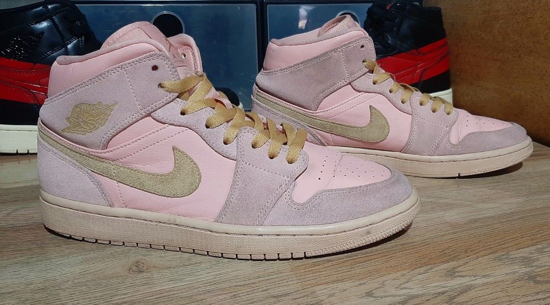 Jordan 1 coral and store gold
