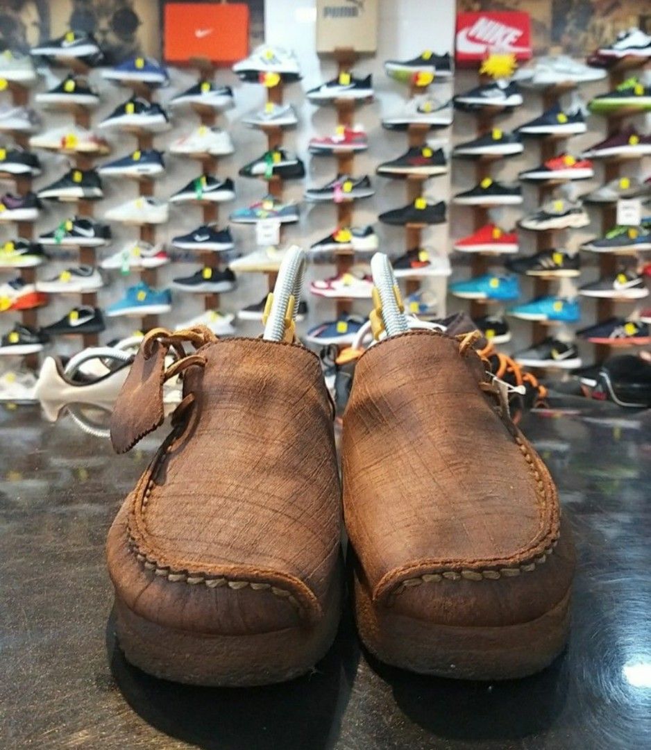 Kasut Clarks Wallabees brown Luxury Sneakers Footwear on Carousell