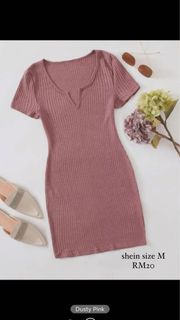 (Category: ) located in . Submitted by allywardrobex (Listing ID 1208774708, Image 1). Description: .