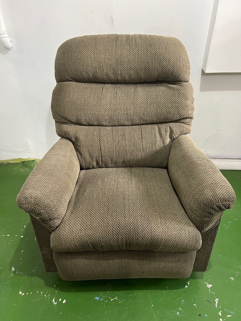 Lazboy recliner chair, Furniture & Home Living, Furniture, Chairs on