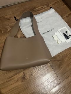 Lećc Project - Arc Low Bucket Bag