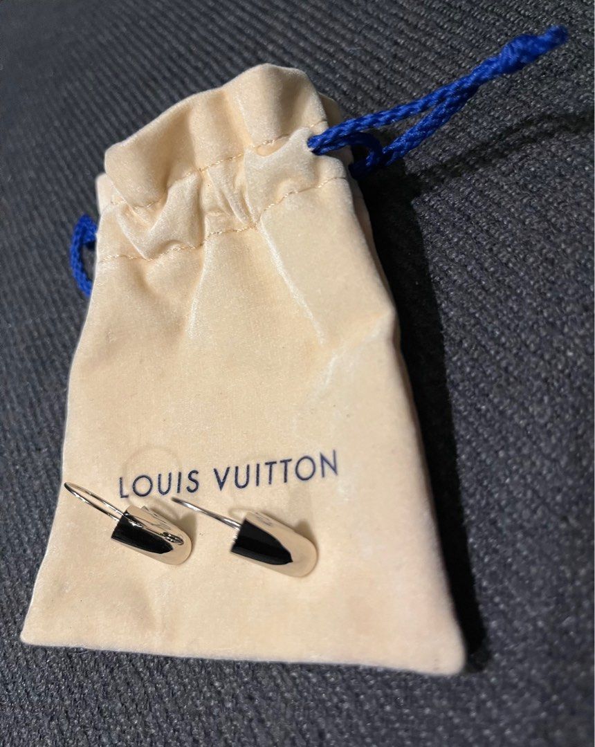 Shop Louis Vuitton V Essential v hoops (M61088) by Leeway