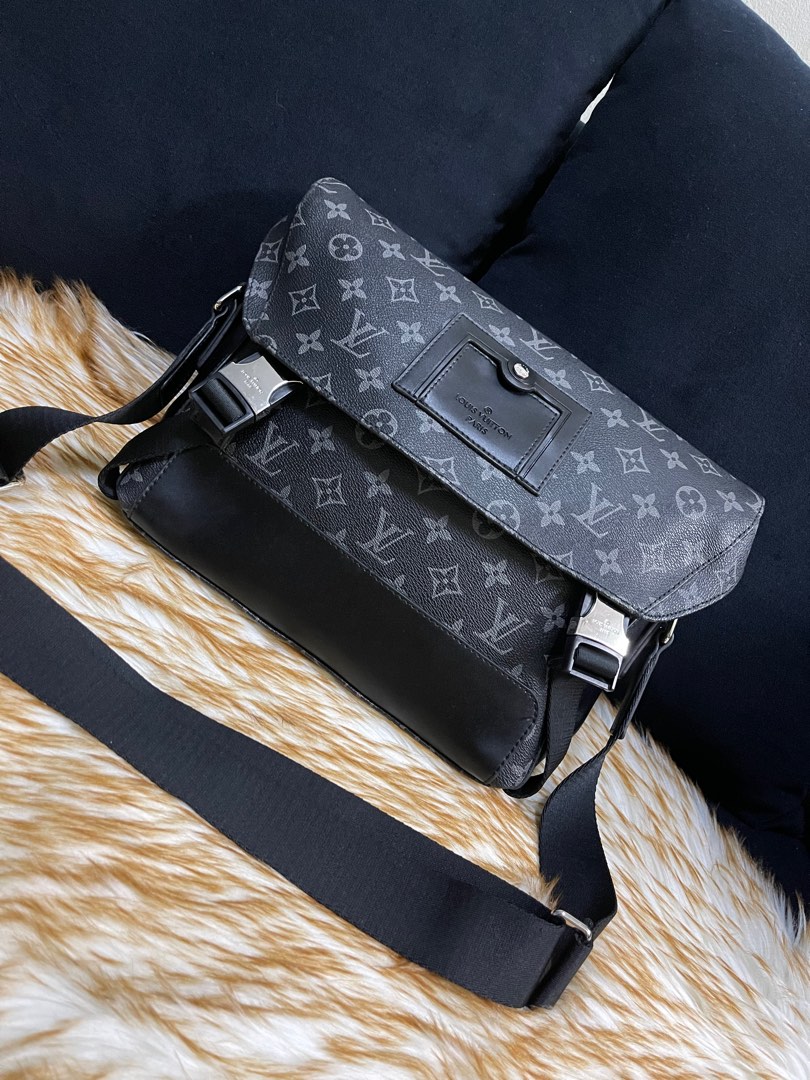 Louis Vuitton Mesengger Voyager PM