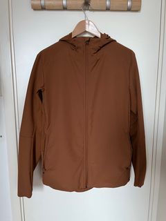 Lululemon Warp Light Packable  jacket burnt orange size L