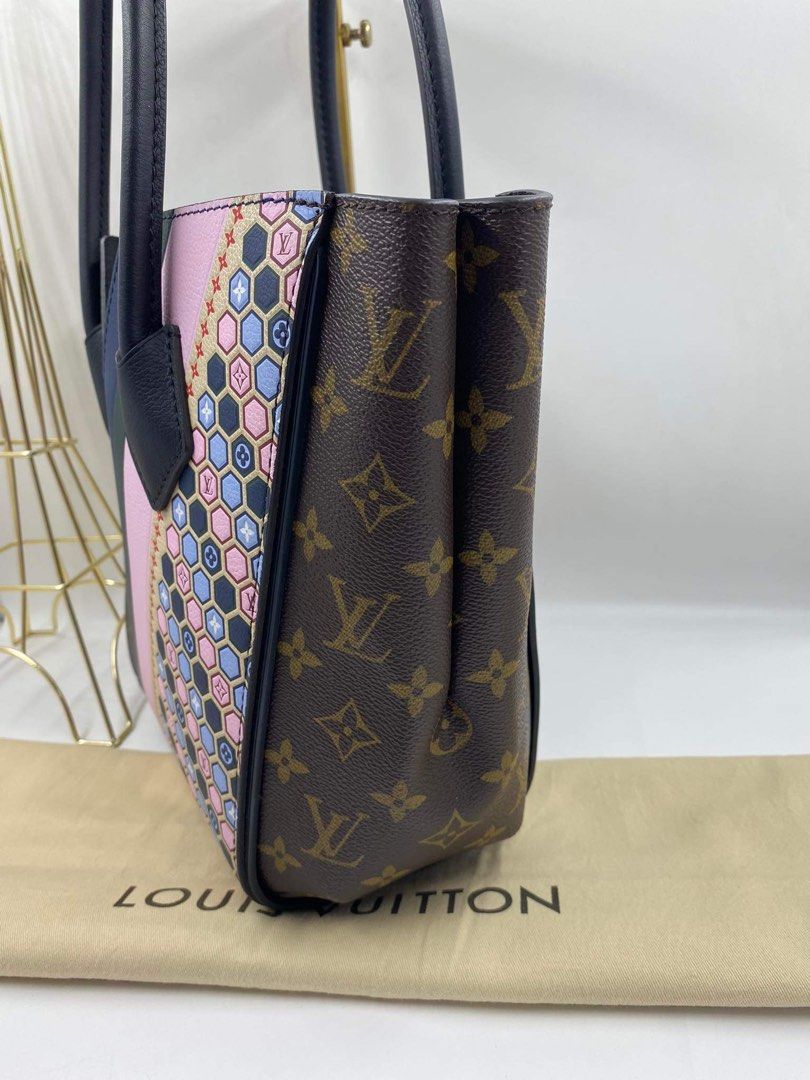 LULUX-The Luxury Hub - Louis Vuitton LV KIMONO PM Handbag M41856