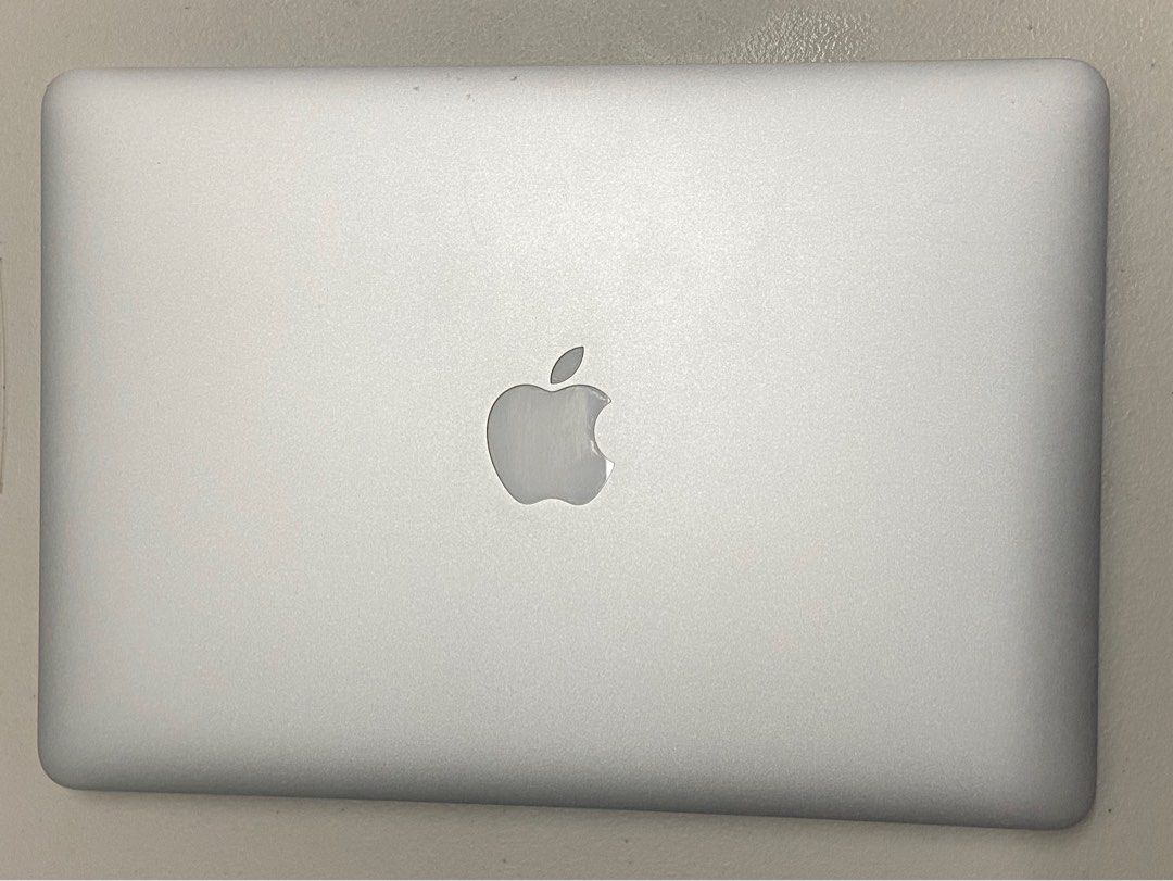 Macbook pro 2015 (Category: Laptops & Notebooks) located in Manila. Submitted by peeperskeepers (Listing ID 1265665821, Image 3). Description: Macbook pro retina display 13 inches Early 2015 In great condition Can give you the magsafe charger too 60 w Works pretty well Rfs: decluttering too much laptops.