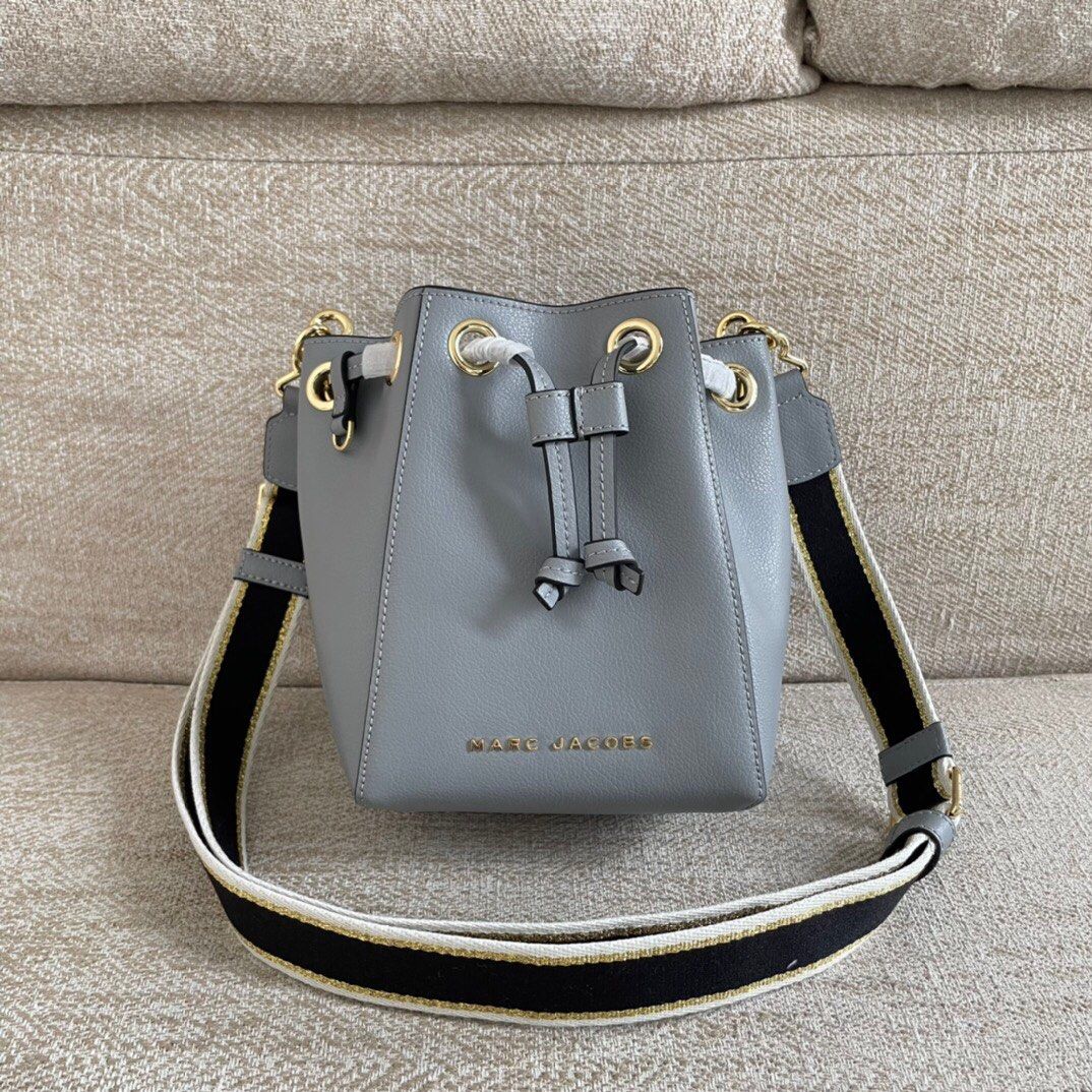 Marc Jacobs mj drawstring bucket bag slingbag
