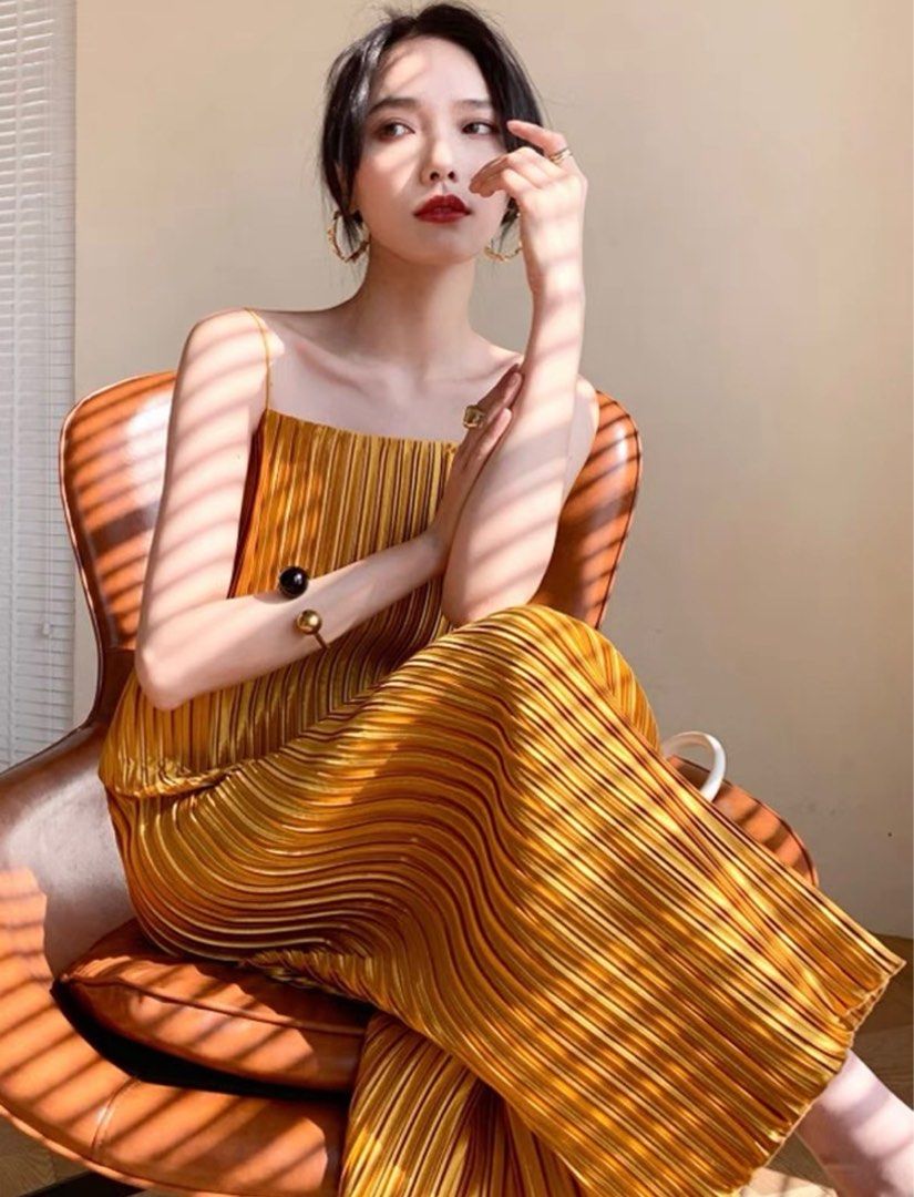 Maxi Dress Pleated Evening Dress, Women's Fashion, Dresses & Sets, Dresses  on Carousell