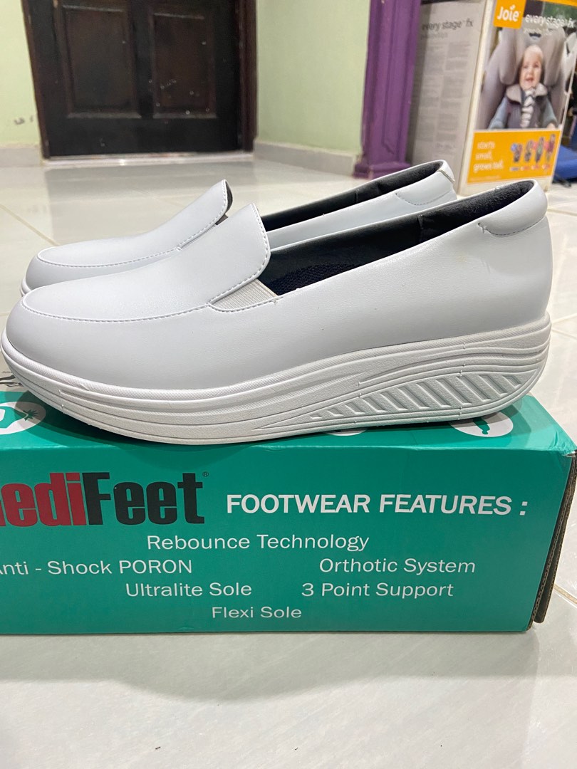Medifeet nurse shoes size UK 7