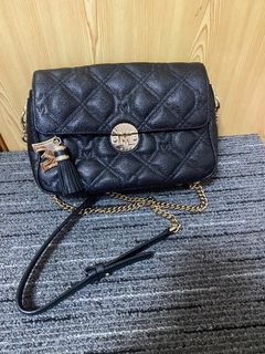 Metro city sling bag price deals