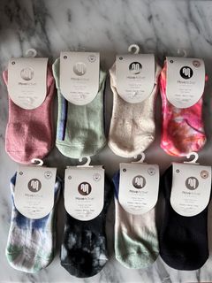 (Category: ) located in . Submitted by juliaw_preloved_lux (Listing ID 1265657566, Image 1). Description: .