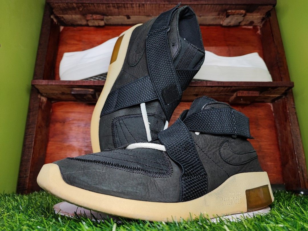 Nike air fear of god shop raid black