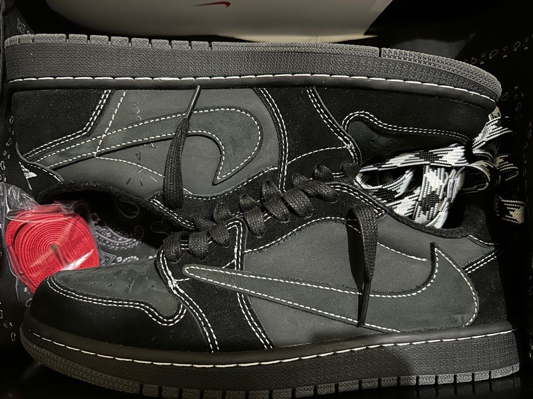 Ua travis scott on sale air jordan 1