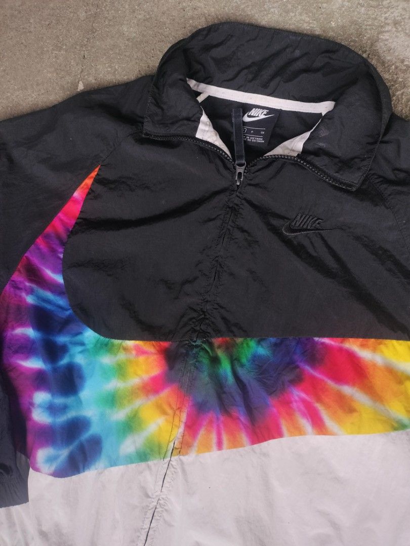 Nike tie hotsell dye windbreaker