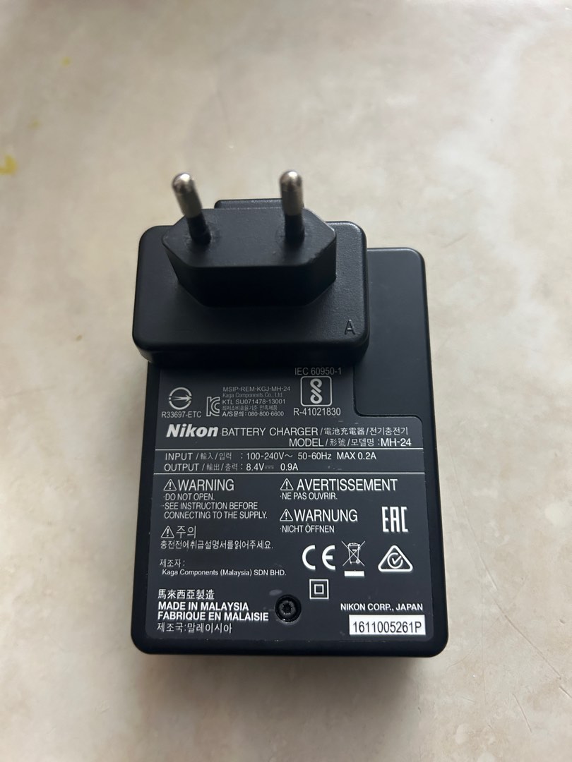Nikon MH-24 Battery Charger, Photography, Photography Accessories ...