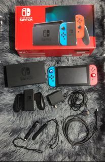 Nintendo switch V2 with accessories and 4 games (GET ALL!)