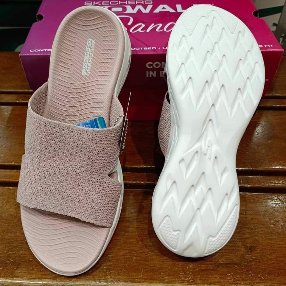Skechers sandals size 8 cheap
