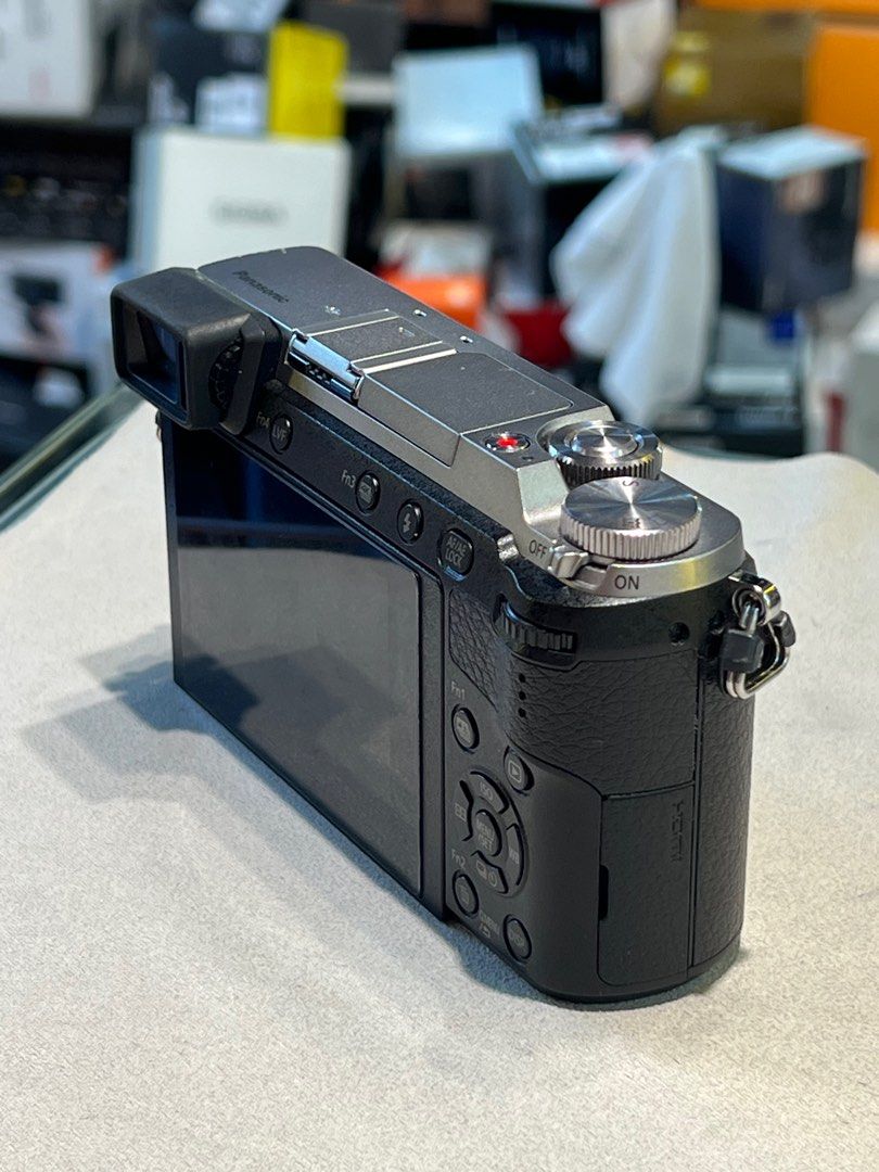 PANASONIC GX85 DMC-GX85 GX 85 五軸機身防震相當利害 機身輕巧 追焦快 有4K拍攝 外型靚 玩味重, 攝影器材 ...