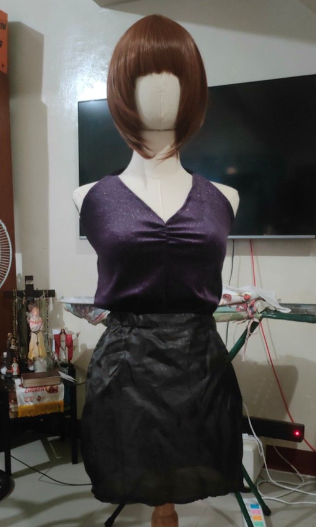 Party Set Glittery Top and Thin Skirt (Category: Sets or Coordinates) located in Caloocan City. Submitted by hyperkida (Listing ID 1265551924, Image 1). Description: Manage your expectations, may mga flaws but still wearable Small to Medium FREE FOR 500 PESO PURCHASE.