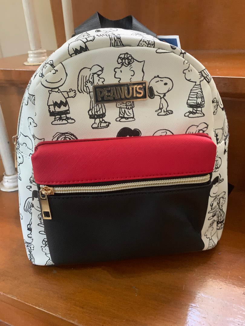 Peanuts Backpack, Women's Fashion, Bags & Wallets, Backpacks on Carousell