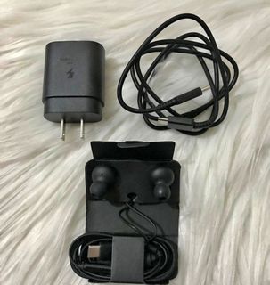 Preloved Samsung Note10+ charger and type c earphone