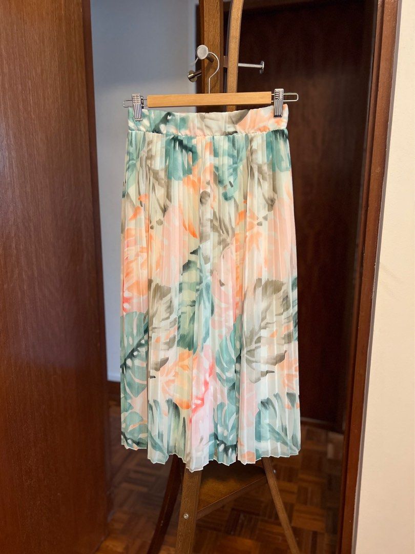 Flowy skirt on sale primark