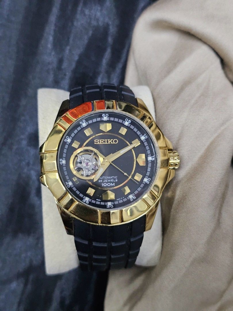 Seiko open deals heart automatic