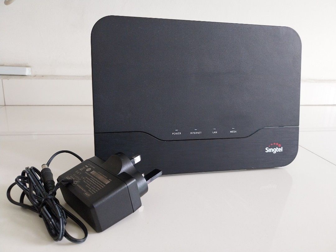 [SOLD]------Singtel mesh router and Optical Network Terminal, Computers ...