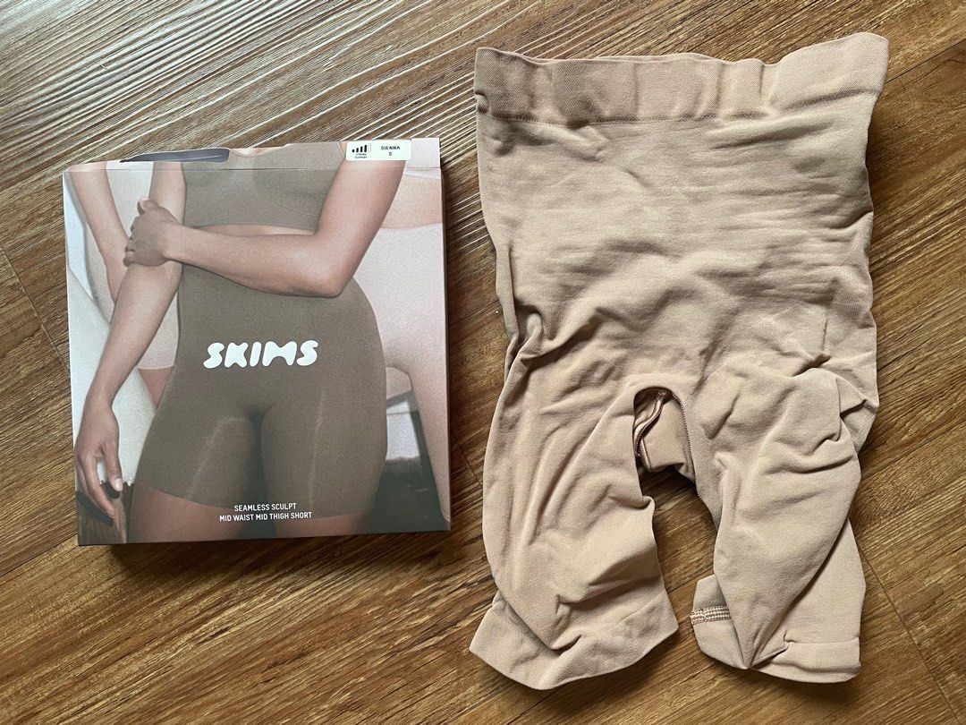 Skims Seamless Sculpt Mid Waist Mid Thigh Short (Sienna), Women's Fashion,  New Undergarments & Loungewear on Carousell