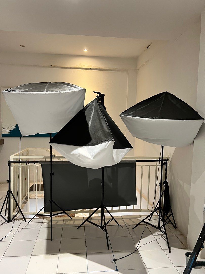 Softbox Perlengkapan Foto Produk Lampu dan Backdrop, Fotografi di Carousell