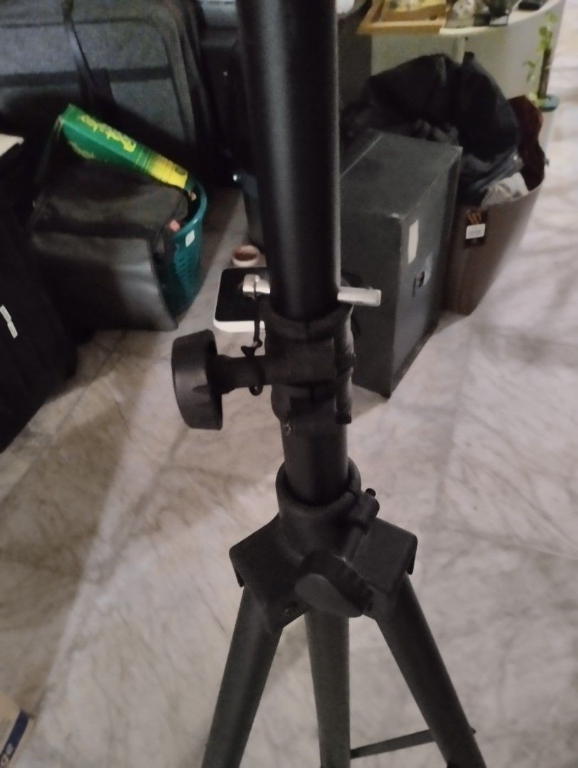 Speaker stand (Category: Soundbars, Speakers & Amplifiers) located in Singapore. Submitted by carsel (Listing ID 1265585196, Image 2). Description: selling $30. self collect from the Whitley residences.