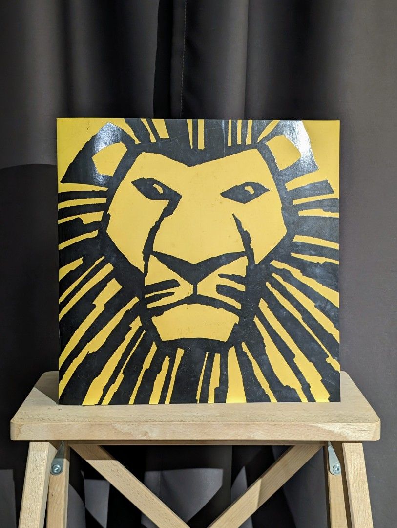 The Lion King Musical 2018 Singapore Program Book, Hobbies & Toys