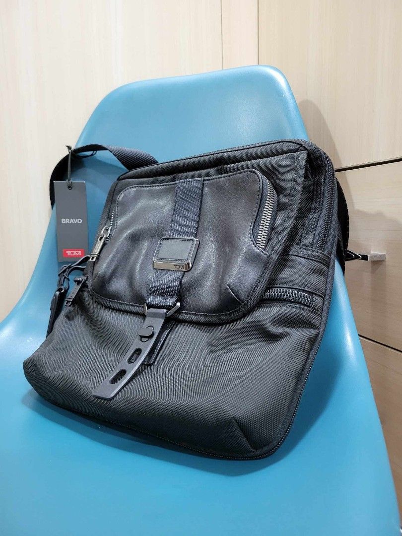 Tumi arnold zip flap cheap