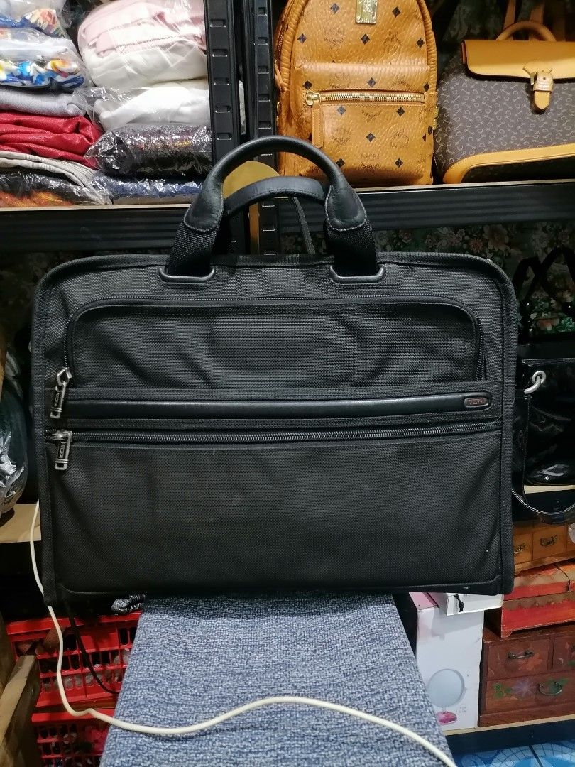 Tumi briefcase deals sale
