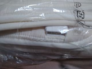 （分類：）位於 。 由 ronalddung 提交（商品編號 1265681505，圖片 1）。簡介： 。