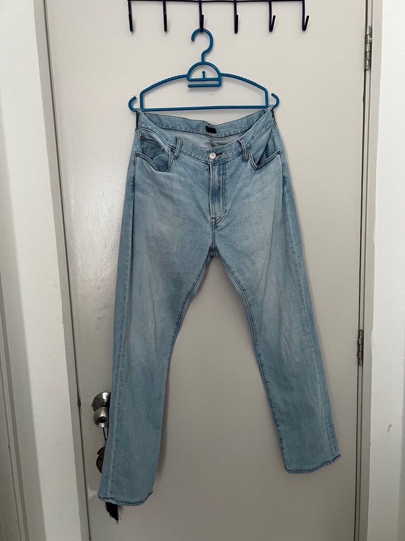 Uniqlo Jeans Man size L, Men's Fashion, Bottoms, Jeans on Carousell