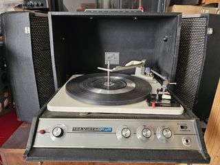 Vintage RCA Victor Portable Turntable Solid State