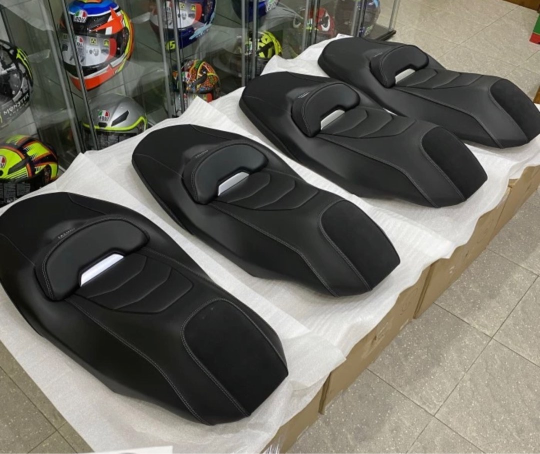 Xmax original comfort seat made in Europe. FREE DELIVERY ISLANDWIDE or