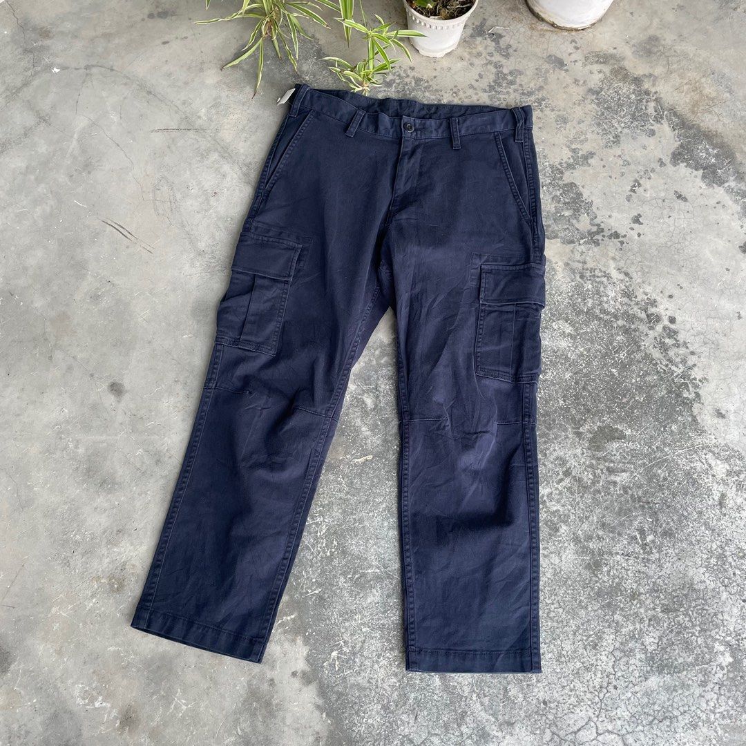 Cargo pants uniqlo, Men's Fashion, Bottoms, Trousers on Carousell